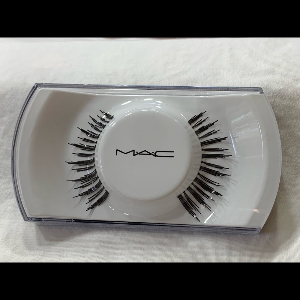 MAC Lashes - Limited Edition